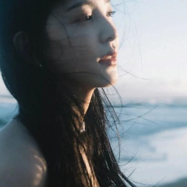 班上的女同学，我全部都喜欢